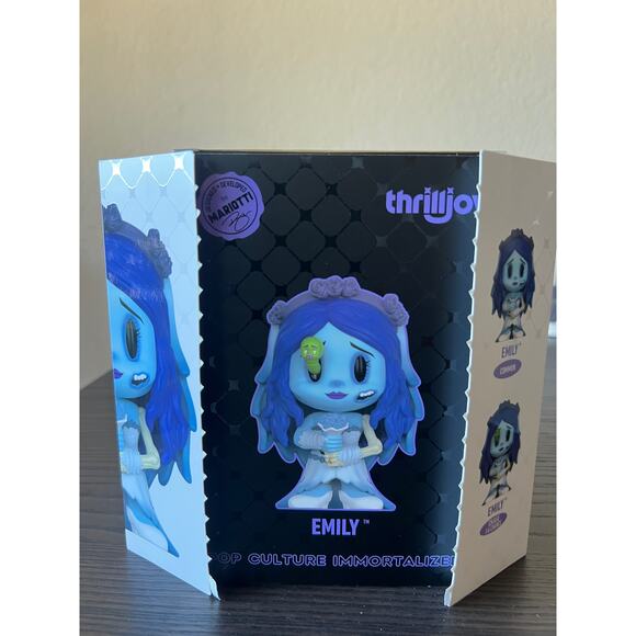 LE CHASE 1250 PIECE Emily Corpse Bride w/ Worm Thrilljoy Vinyl Figure Movies Pcs - Picture 2 of 2
